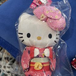 Hello Kitty Kimono Plush Keychain