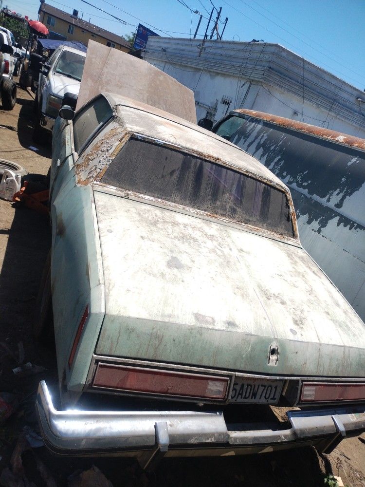  PARTS Parts Gof Sale PARTING OUT THIS CAR IS 1978 BUICK REGAL 