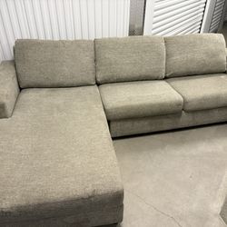Sectional Couch 