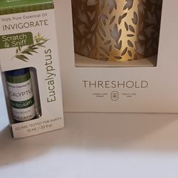 Ultrasonic Diffuser With Essential Oil