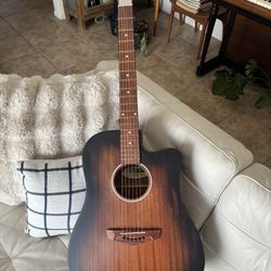 Acoustic Guitar 