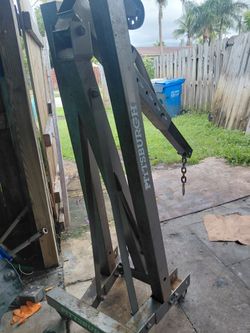 Engine hoist