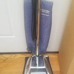 NEW cond COMMERCIAL SANITARE HEAVY DUTY VACUUM WITH AMAZING POWER SUCTION  , WORKS EXCELLENT  , IN THE BOX 