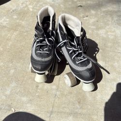 Roller Skates Y4