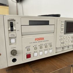 Fostex D-15 Digital Master Recorder