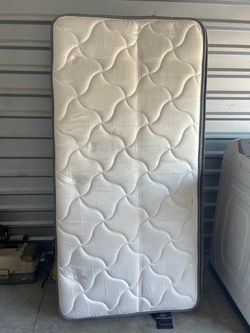 Twin mattress