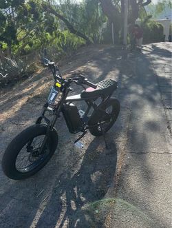 E bike ( TRADING FOR PEDAL BIKE OR CASH)