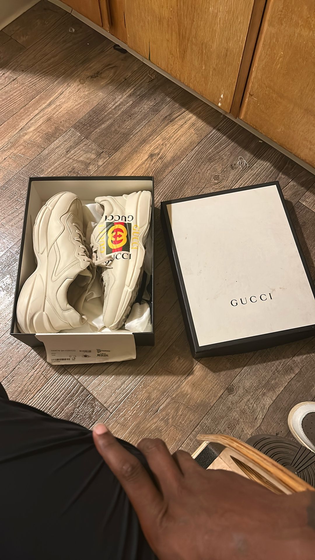 GUCCI shoes