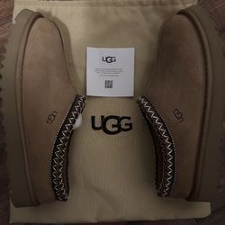 Brand New Women’s Ugg Tasman Slippers in Chestnut Size 7