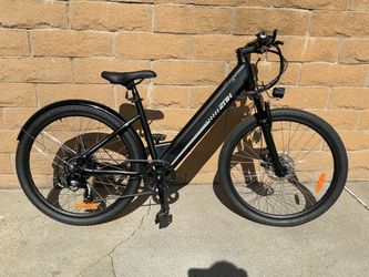 BRAND NEW ZNH 26" Low Step Thru Electric Commuter Bike