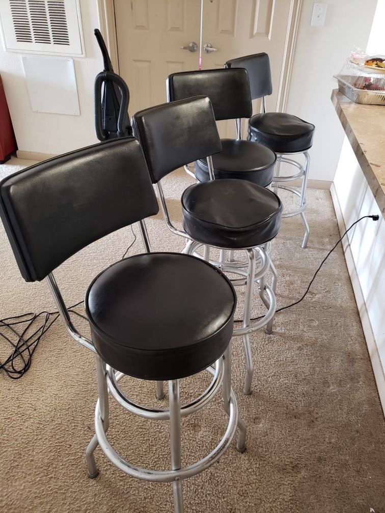 ♤ FREE♤3 black bar stools..1 stool would need new foam padding.