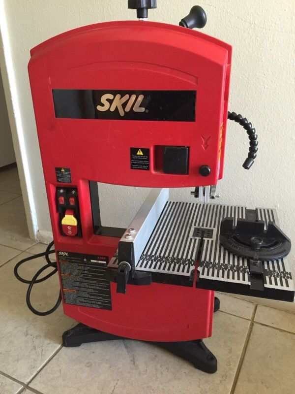 SKIL 3385 9" Benchtop 2 Speed Band Saw