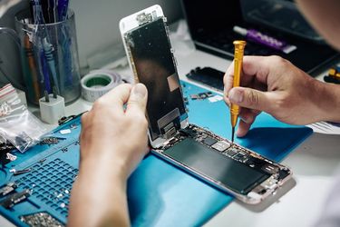 iPhone Screen/Battery/Speaker Repairs