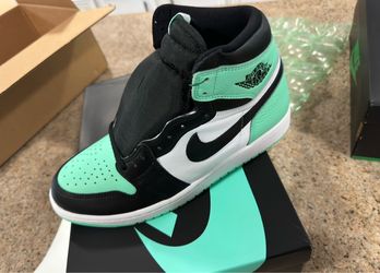 Air Jordan 1 Retro High OG Green Glow