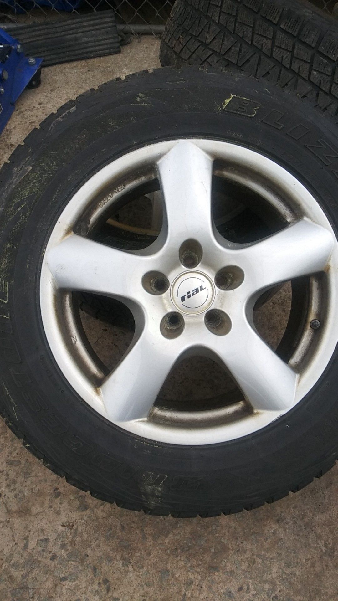 18" RIM for sale