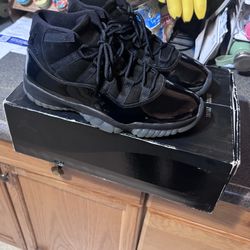 Jordan 11 “Cap and Gown”