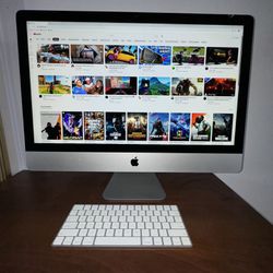 Apple iMac Desktop Computer