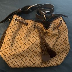 Dooney & Bourke Bag