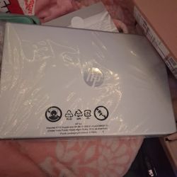 New HP 15.6 inch Laptop, HD Touchscreen AMD Ryzen 3