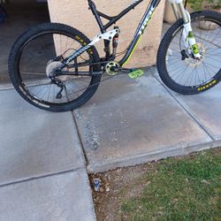 Trek Remedy 8 Full Suspension Trail Bike, Upgraded And Custom