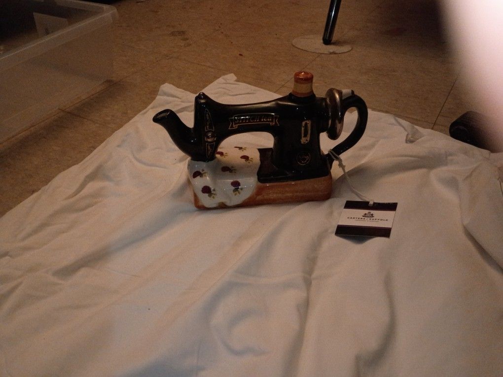 Vintage Stitch Tea Pot New
