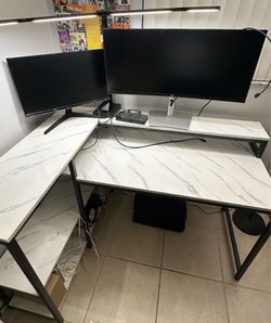 Reversible L-Shaped Computer Desk w Storage Shelf & Monitor Stand