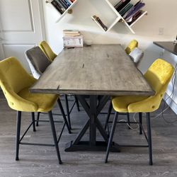Beautiful Wood Table With Chairs