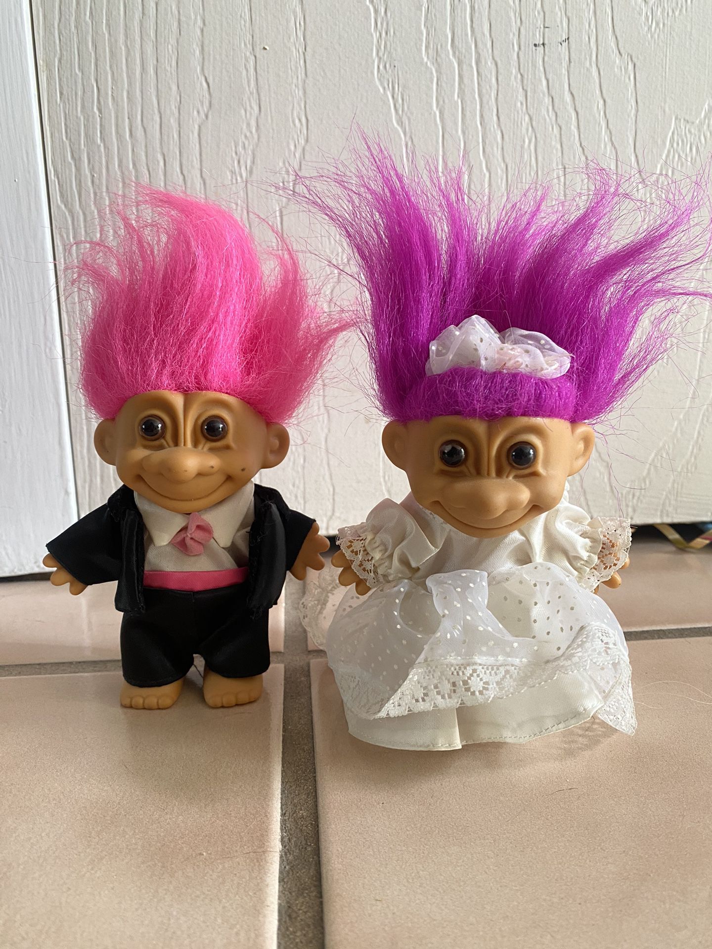Trolls - Bride and Groom Figures