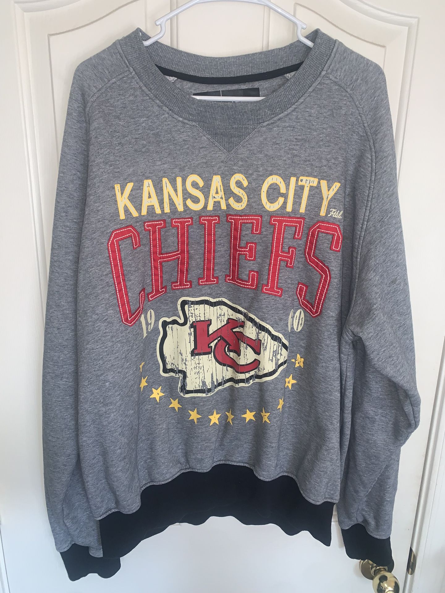 Women’s KC Chiefs Sweatshirt!!