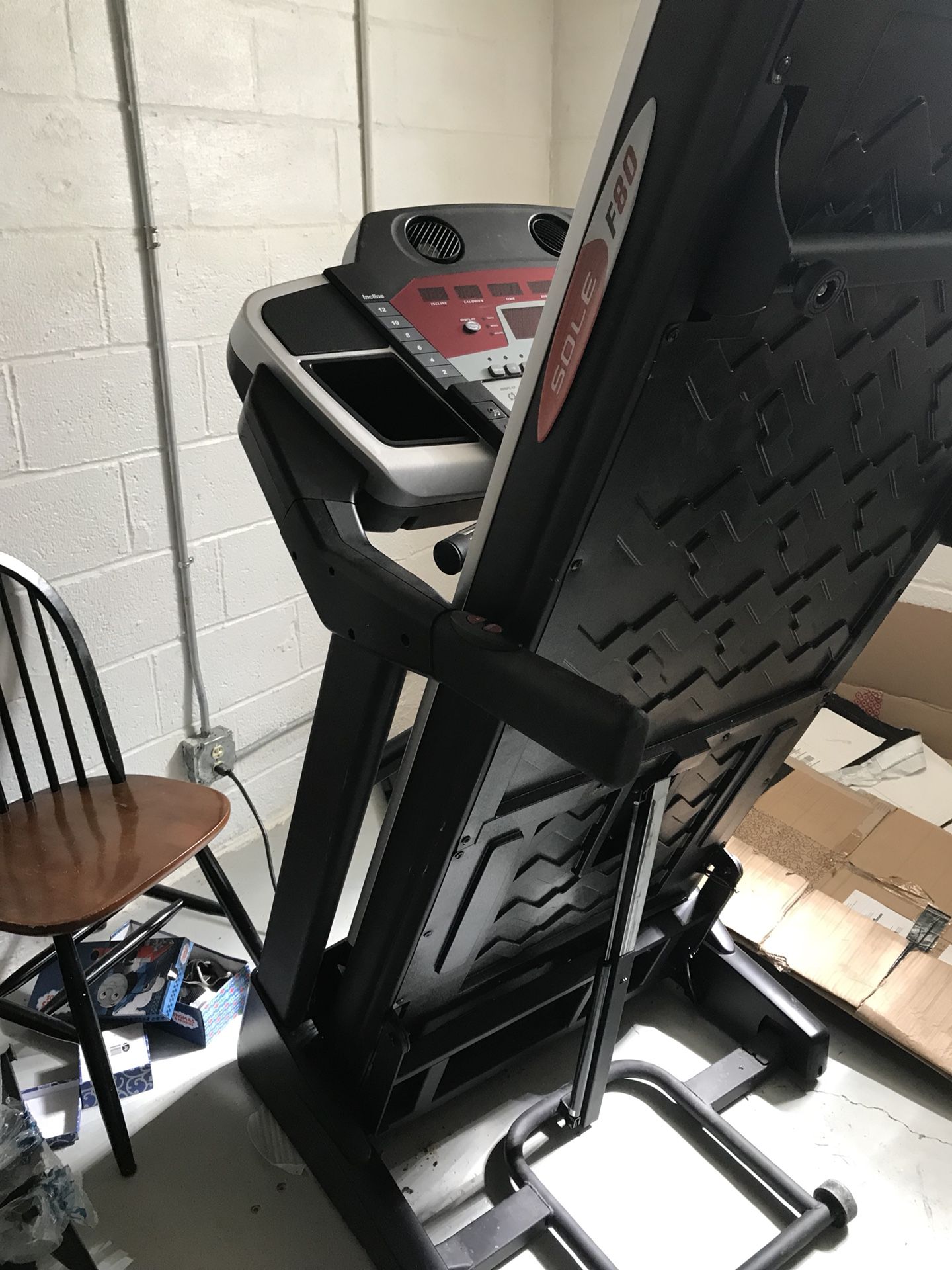 Sole F80 Treadmill (belt not turning) for Sale in Rocky River, OH OfferUp