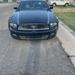 Mustang v6 without any problem a/c good condition excellent engine has 103 thousand miles or I can change it I can see offers
