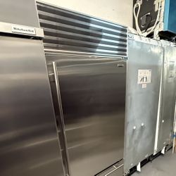 36” Subzero Refrigerator Bottom Freezer 