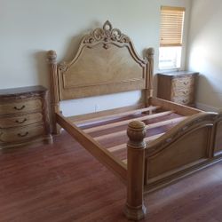 Michael Amini La Francaise Bedroomset ( Dleiver Available) 