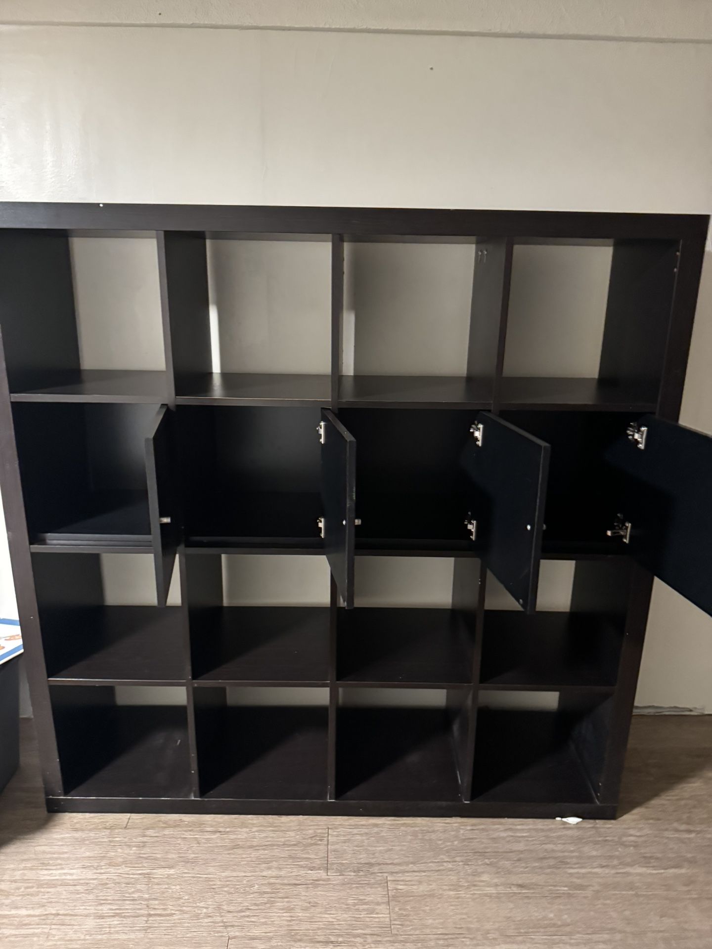 Dark brown Bookshelf