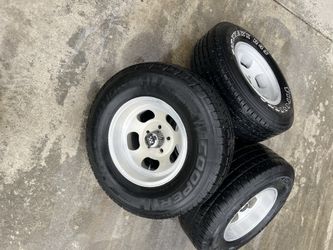 Pair of western 15x8.5 and pair of 15x7 slots