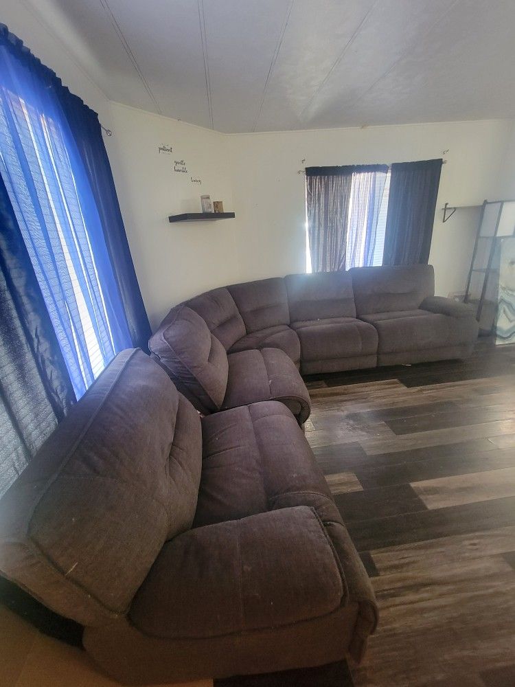 Sectional Recliner Couch