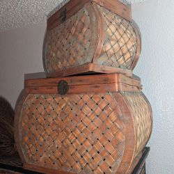 2 Vintage BOMBAY Wooden Weaved Storage Baskets/Towel Containers, Bronze