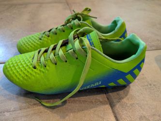 Mens soccer cleats