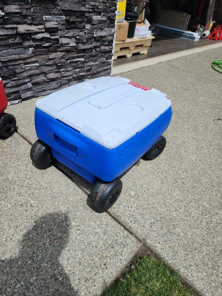 Coleman Red White And Blue Cooler