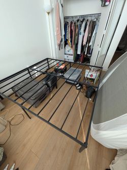 Black Metal Bed Frame King Size