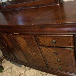 Queen Size Bedroom Set- Wood 