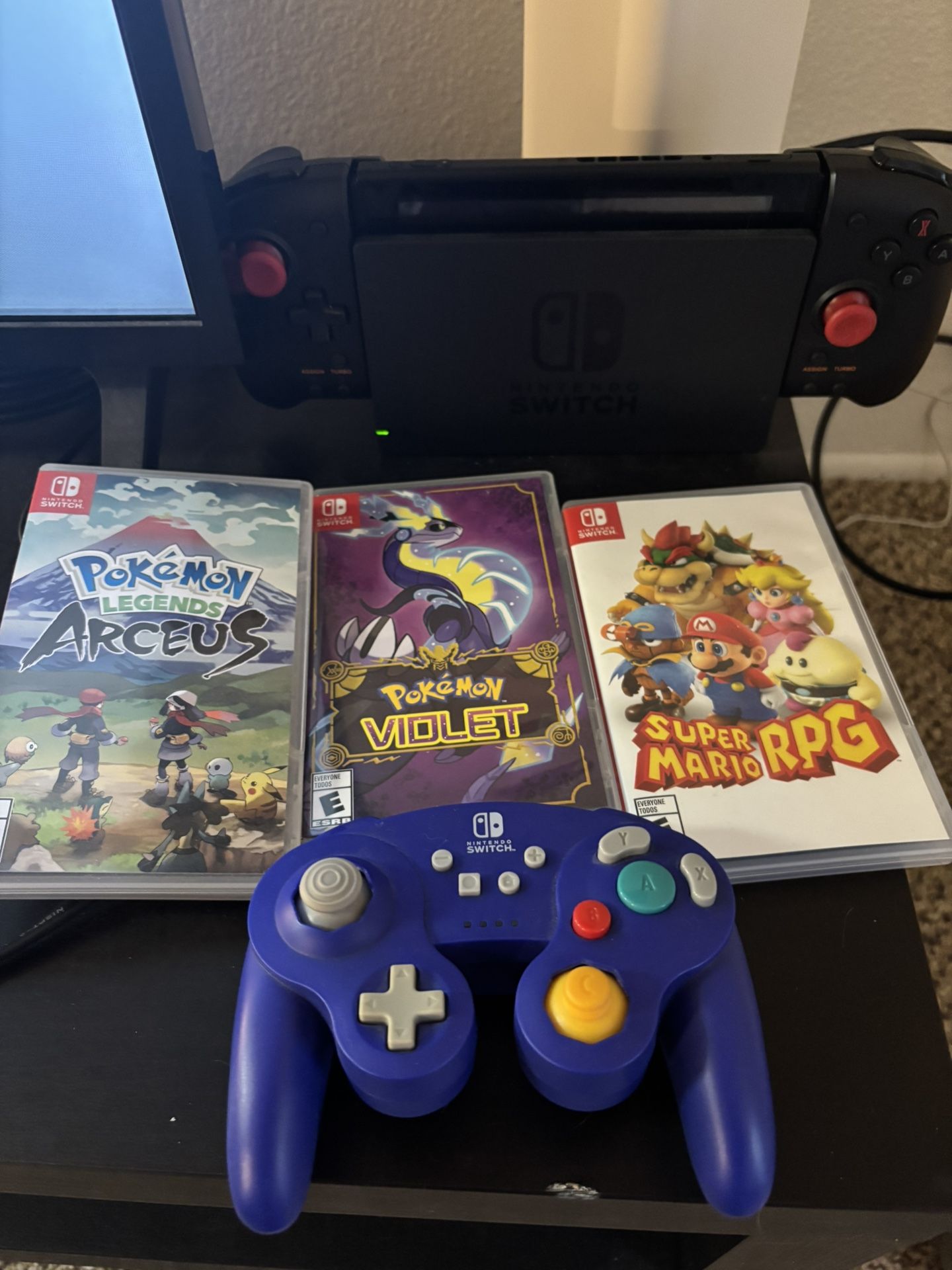 Nintendo Switch W/ 3 Games And Wireless Controller