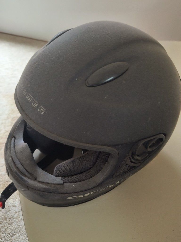 Fulmer Satin Flat Black Closed-faced Helmet