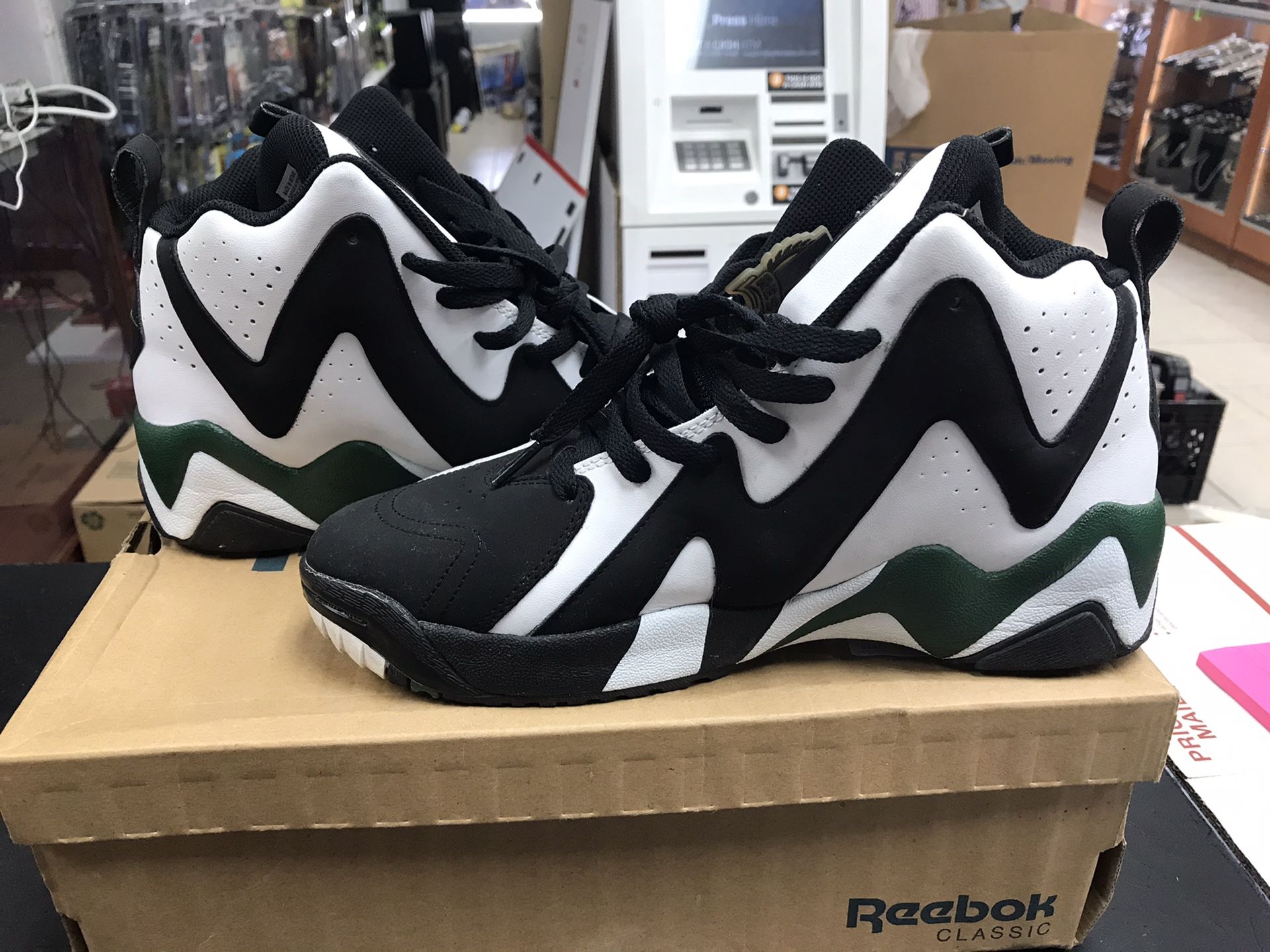 Reebok Kamikaze II Green Shawn Kemp Retro Men’s Sneakers Size 8.5