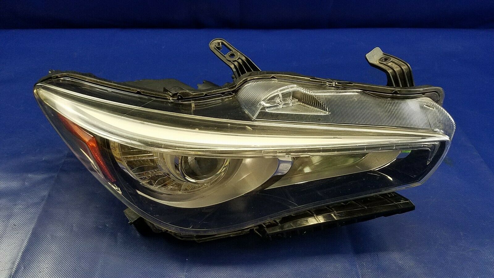 2014-2019 INFINITI Q50 RIGHT SIDE XENON HEADLIGHT HEADLAMP W/O ADAPTIVE