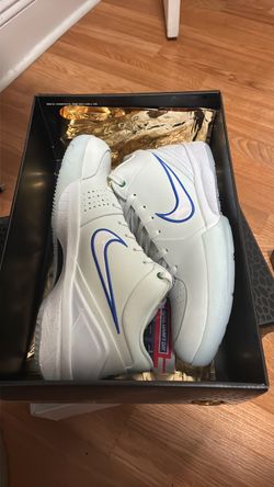 kobe draft day size 9.5