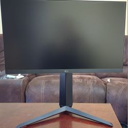 🔥 LG UltraGear 27” Gaming Monitor – Great Condition – $100”
