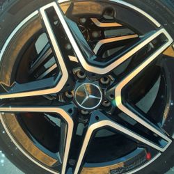 Mercedes Benz 