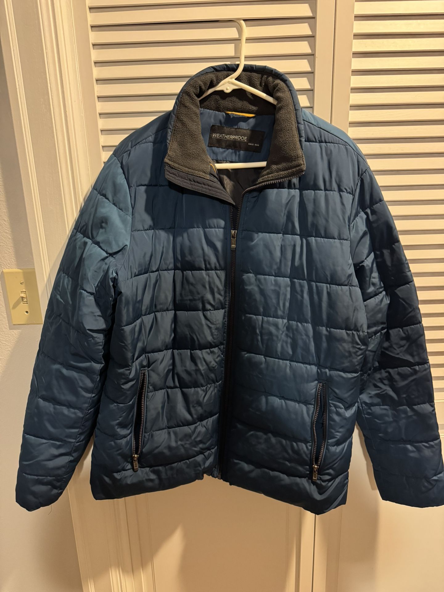 Men’s Weatherproof Jacket Size Large