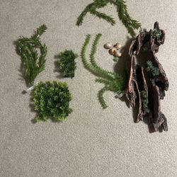 Aquarium Decorations Lot